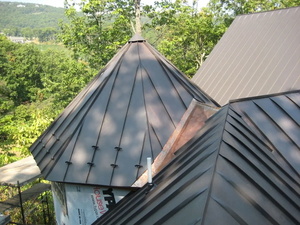 Professional Shingle Replacement & Repair by Craftsman Roofing in Fairfax